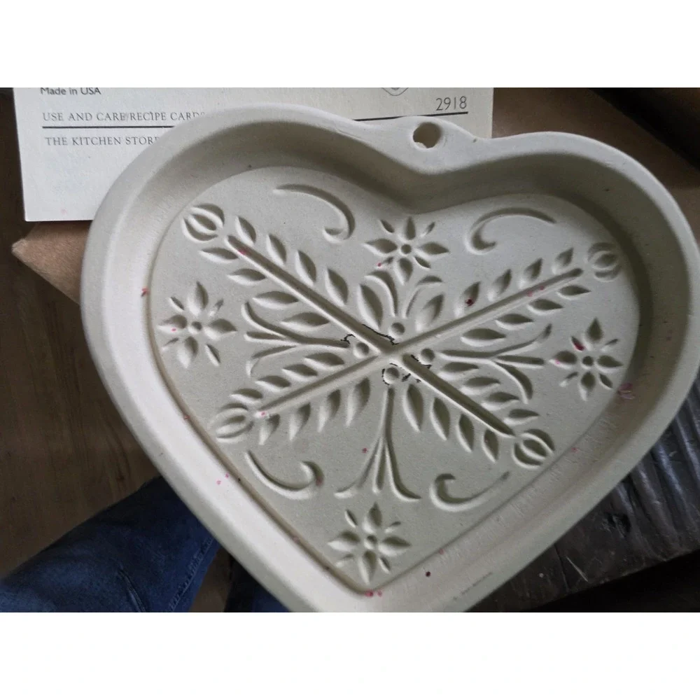 Pampered Chef Anniversary Heart Cookie Mold
